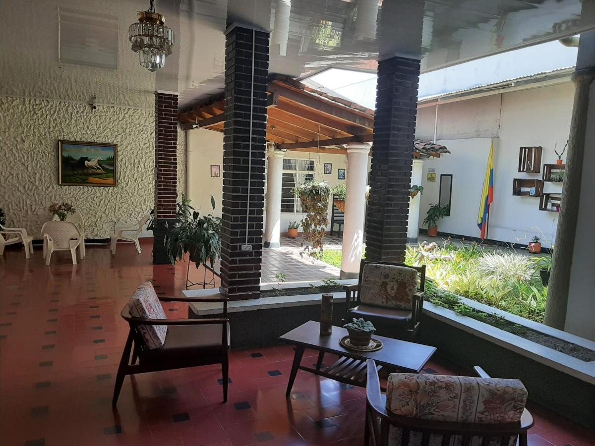 Hotel Andaluz Andalucia Екстериор снимка